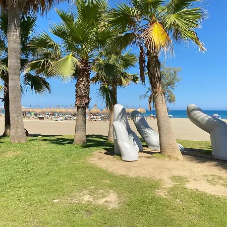 W/balcony View & Pool Apartment Fuengirola